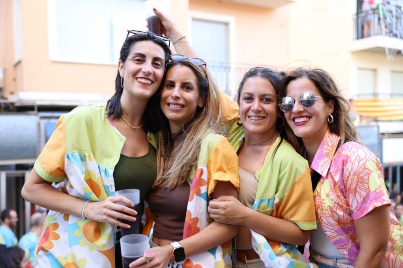 Galeria de fotos (no oficials) del Dia de les Quintades a Pedreguer Galeria de fotos (no oficials) del Dia de les Quintades a Pedreguer